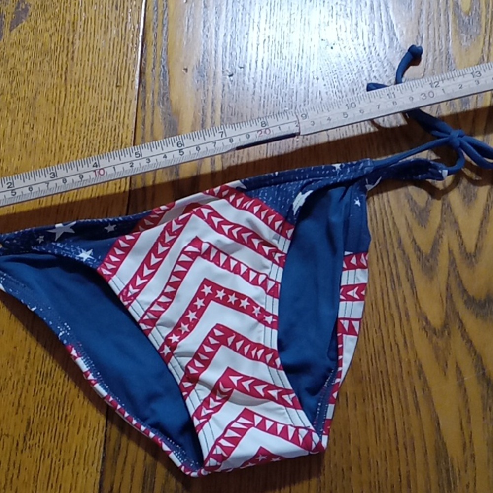 RIP CURL Womens Bikini BOTTOM XS New Summer   Cruisewear Beach NEW STARS - Picture 4 of 4